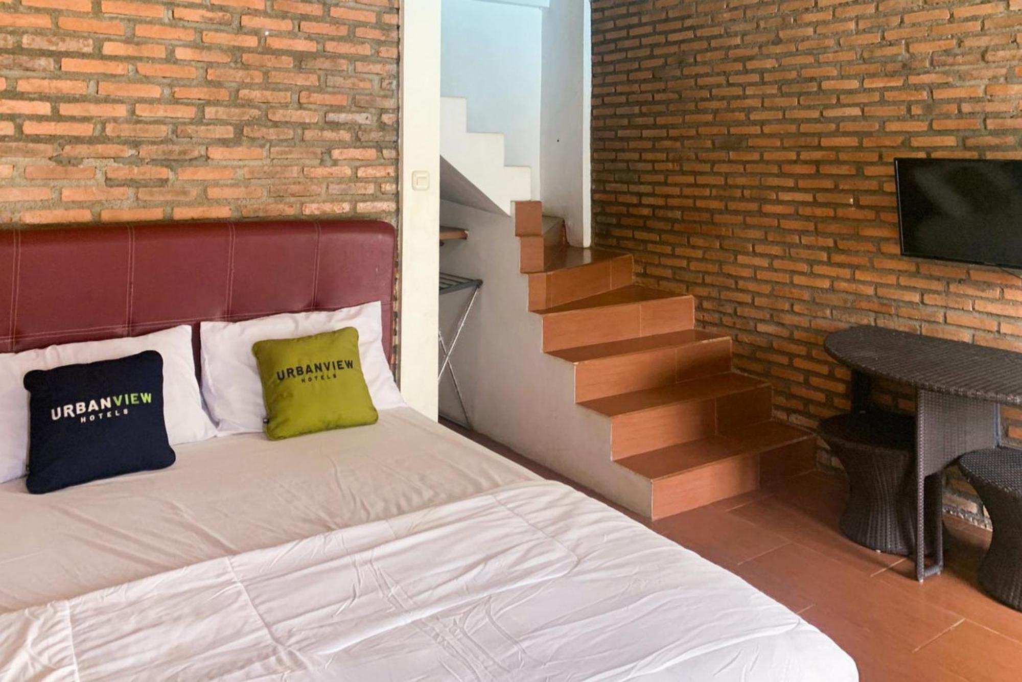 Urbanview Hotel Villa Q Gisting Bandjarnegeri Екстериор снимка
