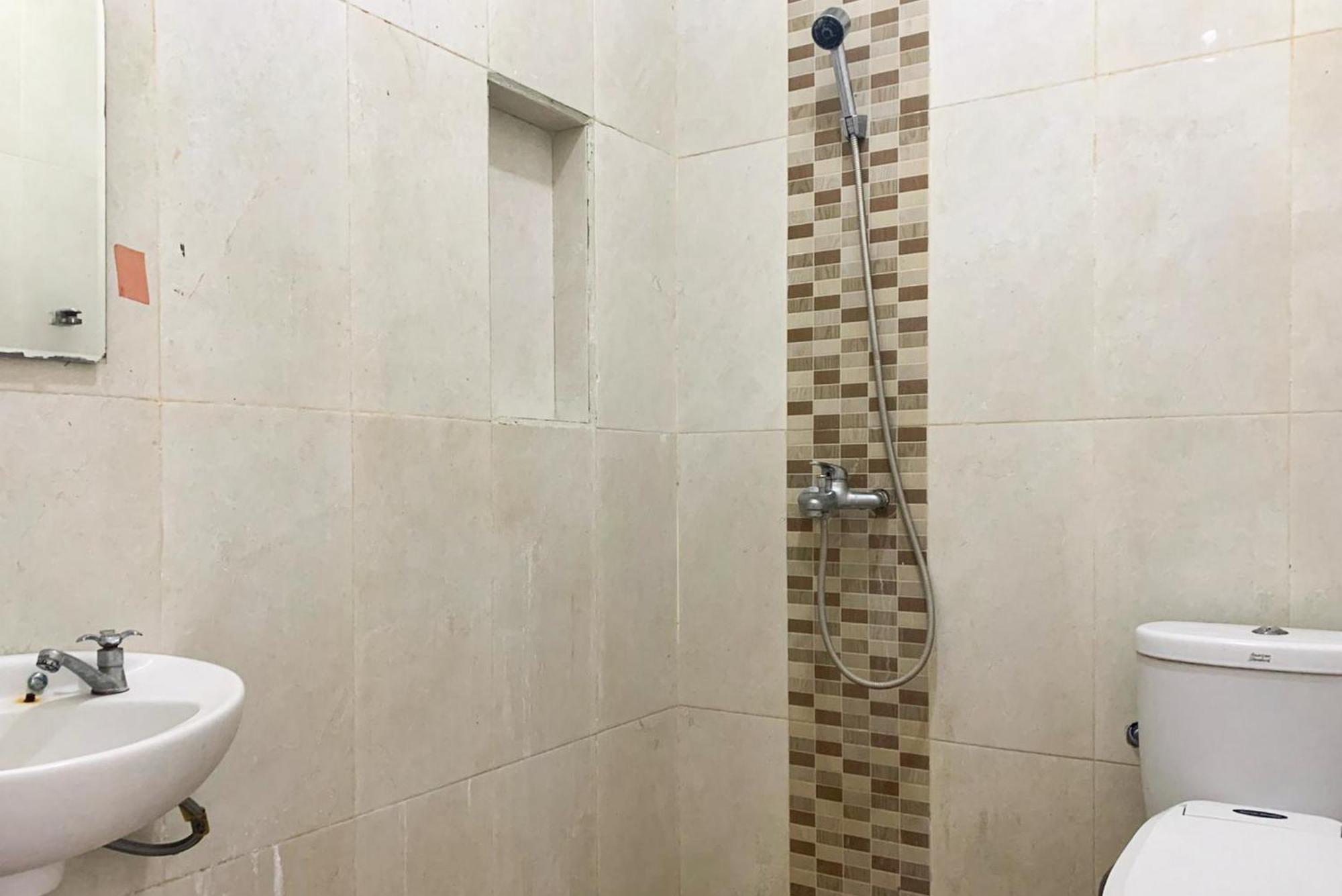 Urbanview Hotel Villa Q Gisting Bandjarnegeri Екстериор снимка